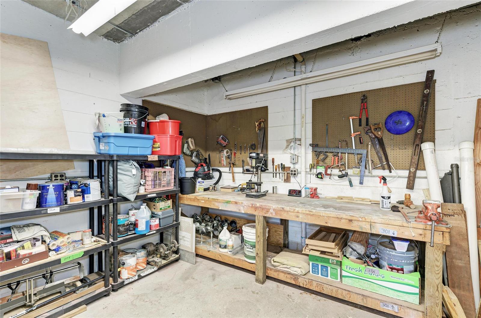 3805 E BAY DR #301, HOLMES BEACH, FL, 34217