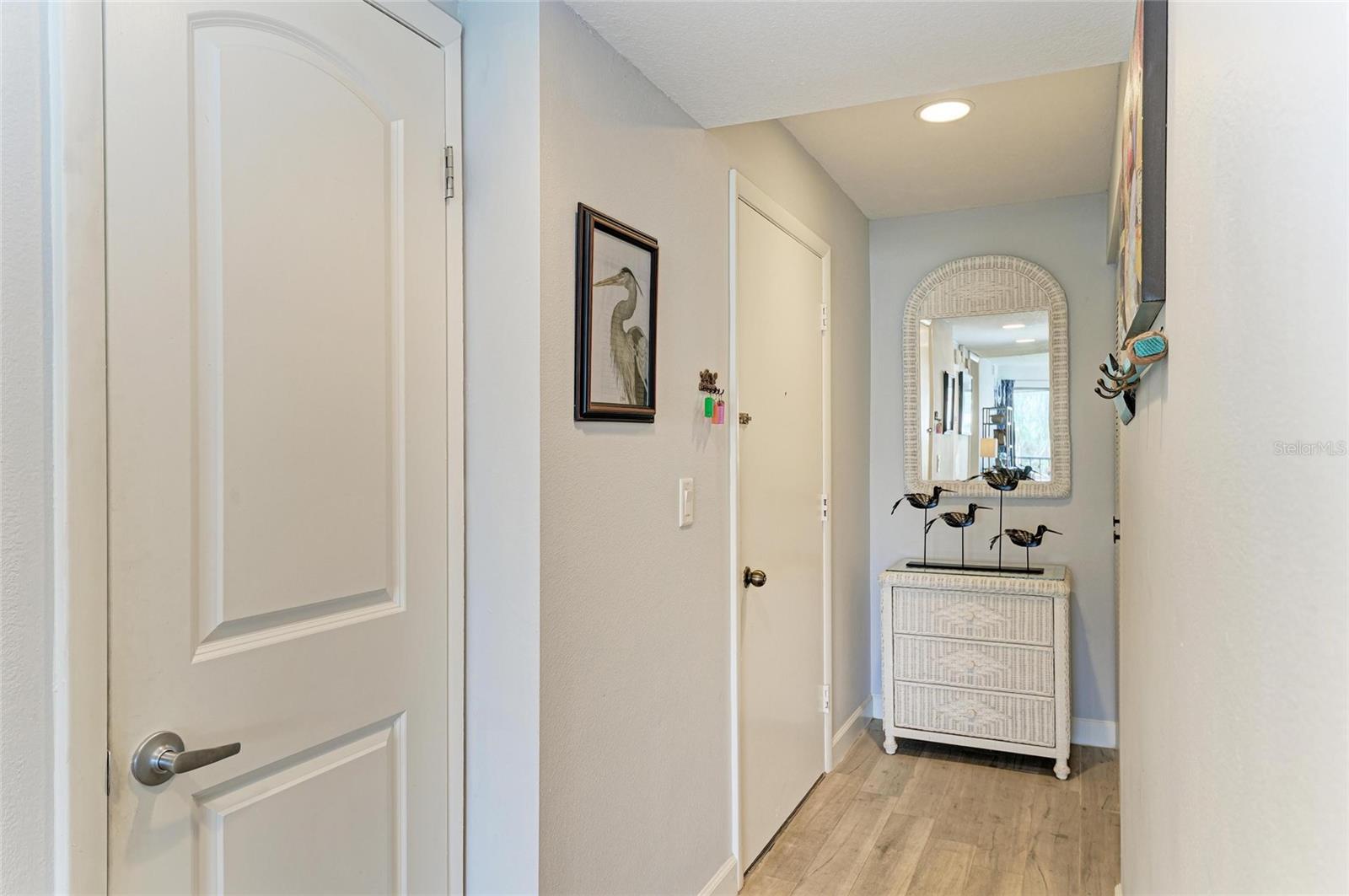 3805 E BAY DR #301, HOLMES BEACH, FL, 34217