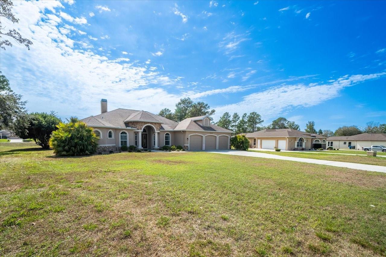 10188 WHISPER RIDGE TRAIL TRL, WEEKI WACHEE, FL, 34613