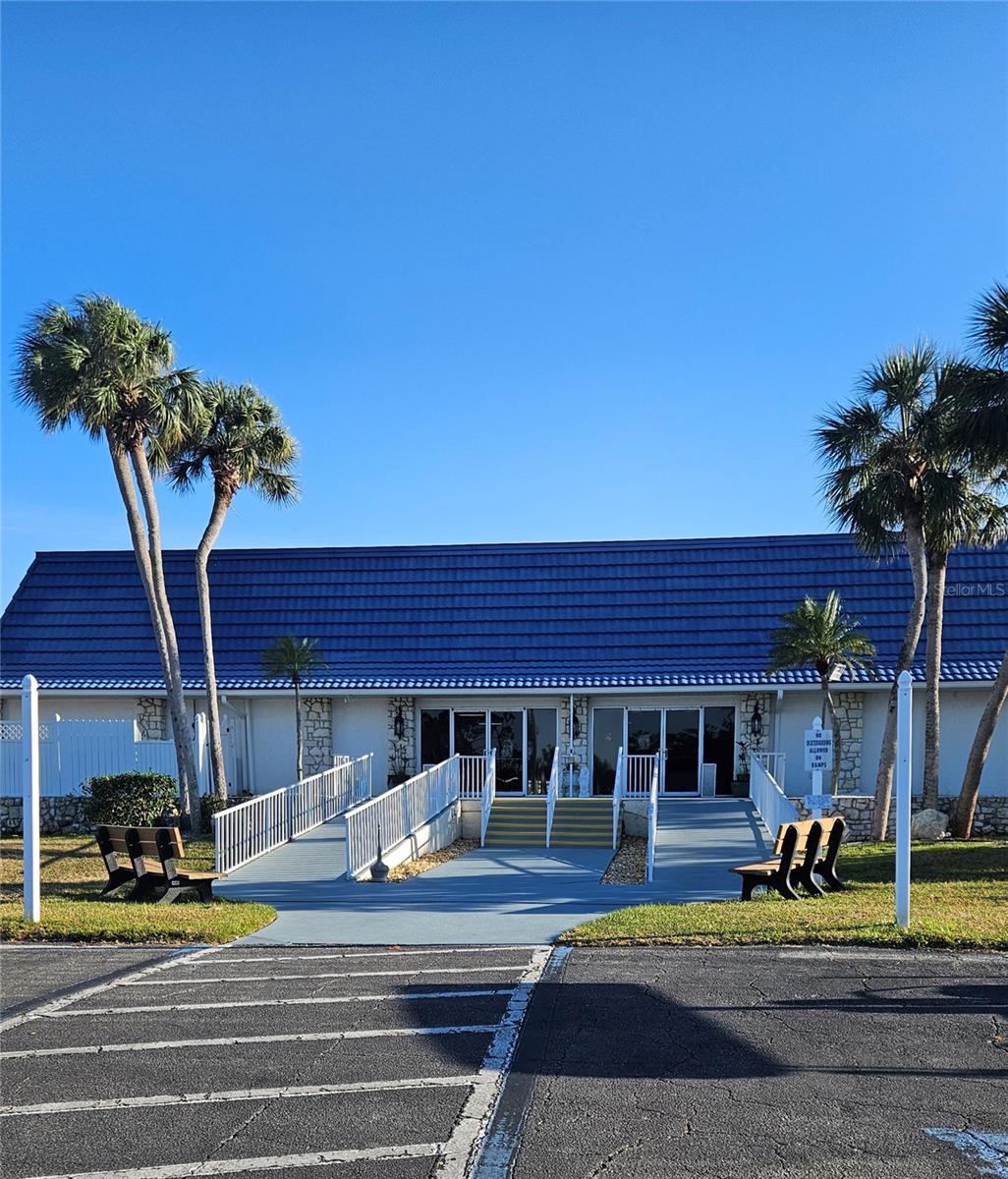 712 ROMA RD, VENICE, FL, 34285