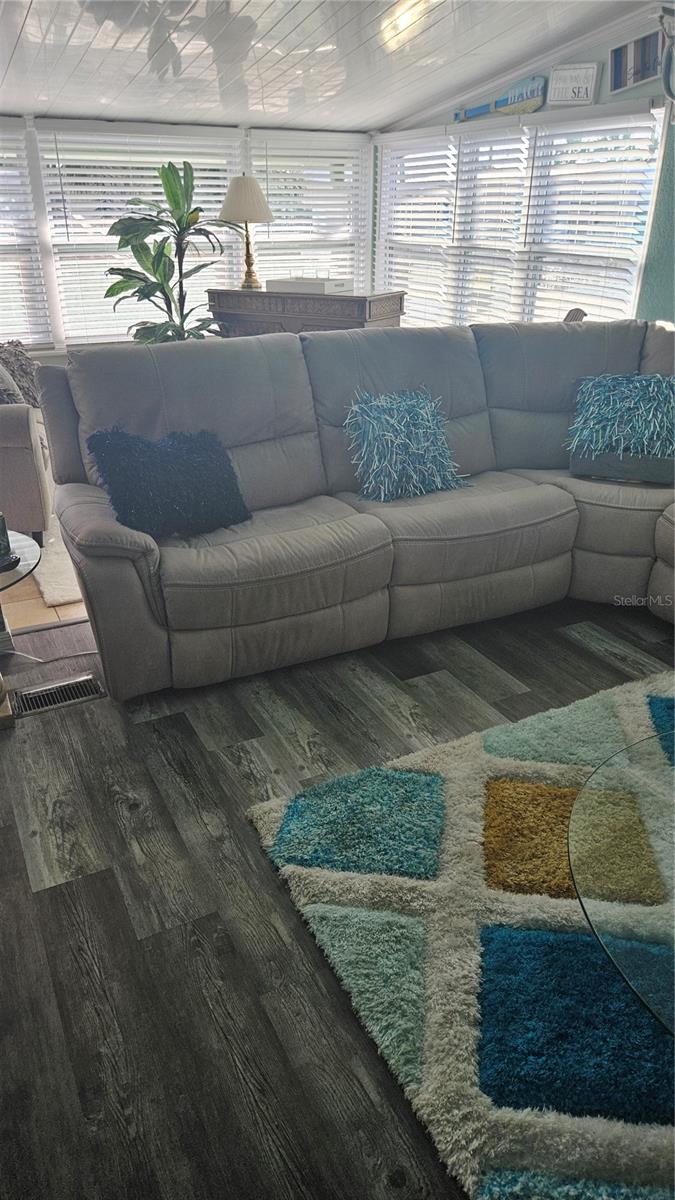 712 ROMA RD, VENICE, FL, 34285