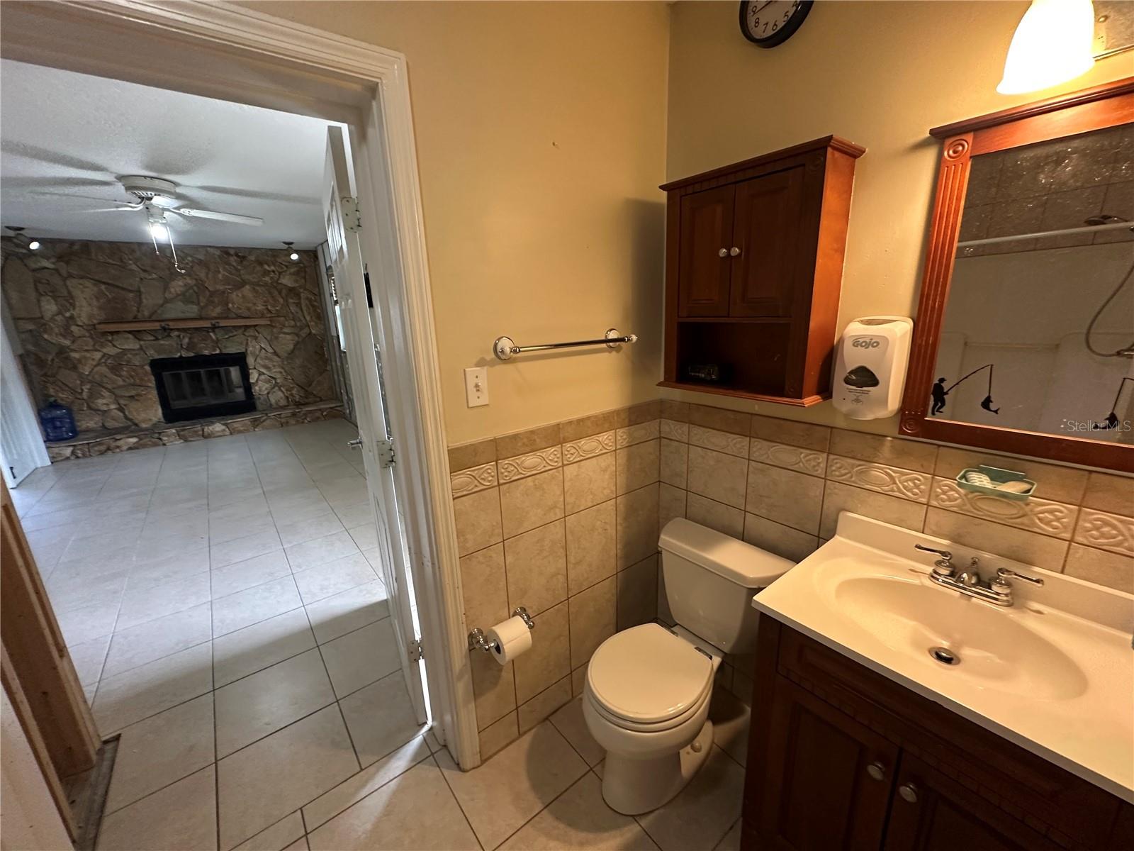 817 61ST AVE NE, ST PETERSBURG, FL, 33703