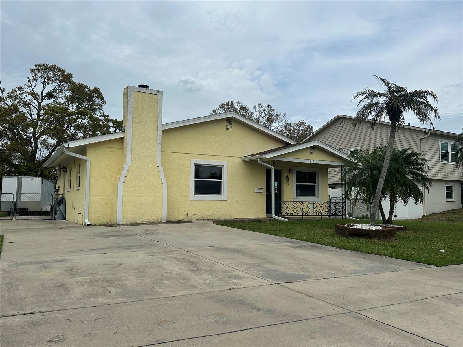 817 61ST AVE NE, ST PETERSBURG, FL, 33703