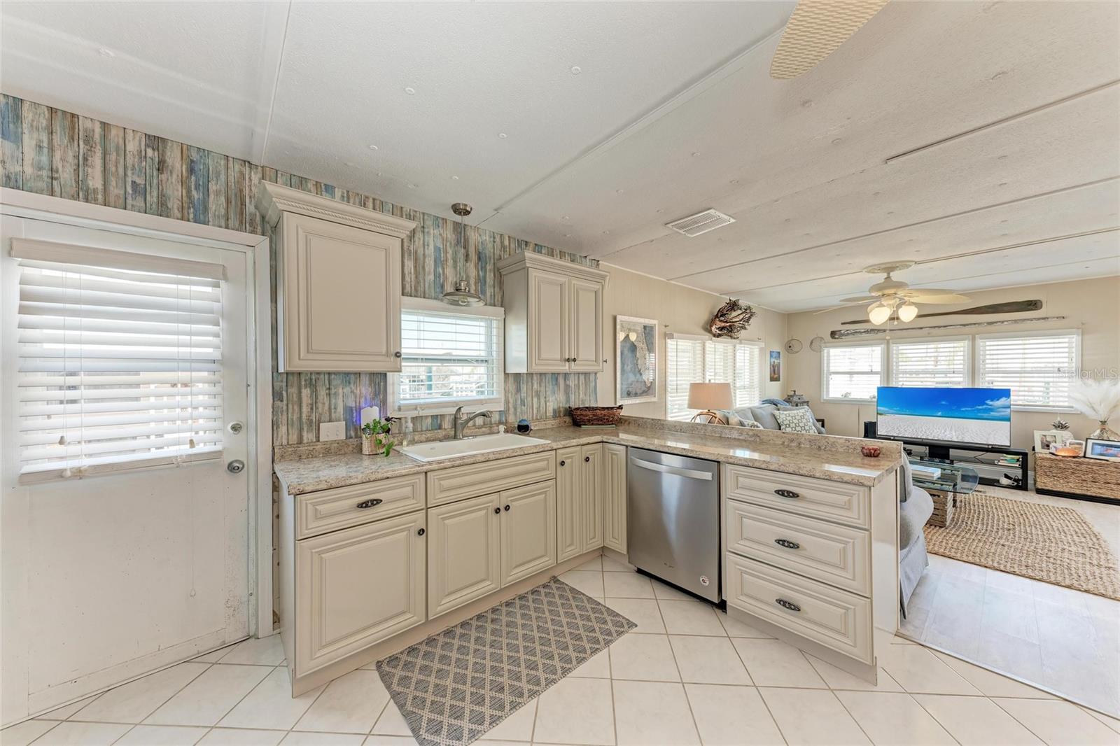 10315 CORTEZ RD W #17F, BRADENTON, FL, 34210