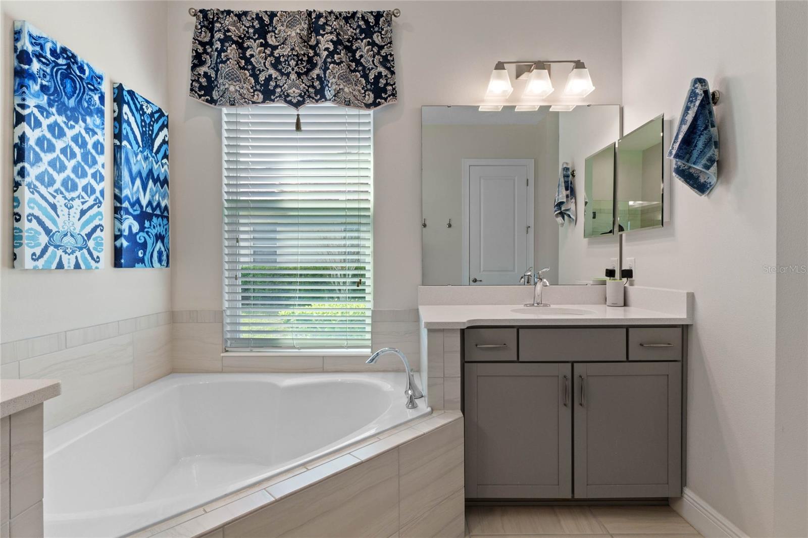 31746 RED TAIL BLVD, SORRENTO, FL, 32776