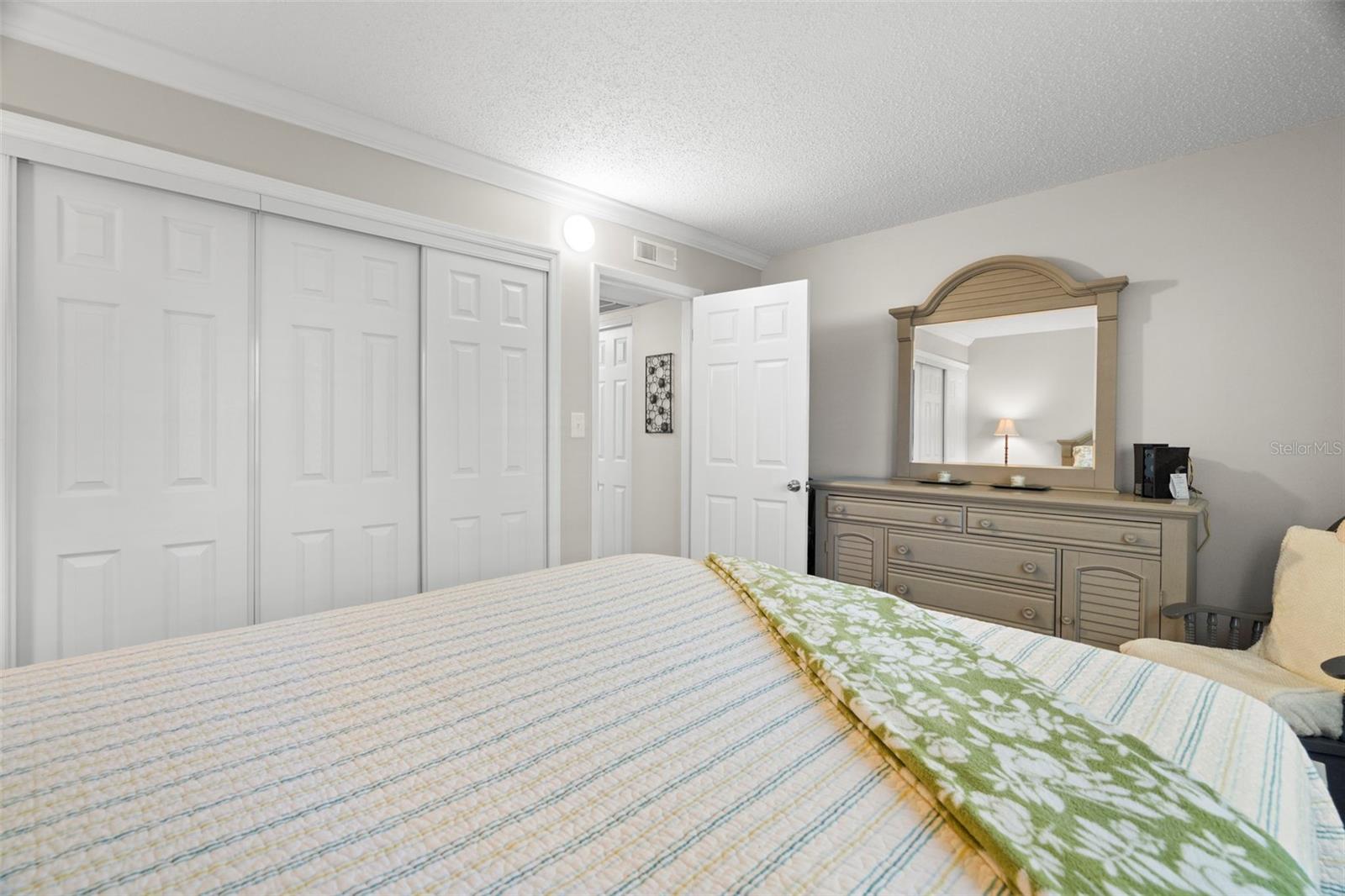 7701 STARKEY RD #737, SEMINOLE, FL, 33777