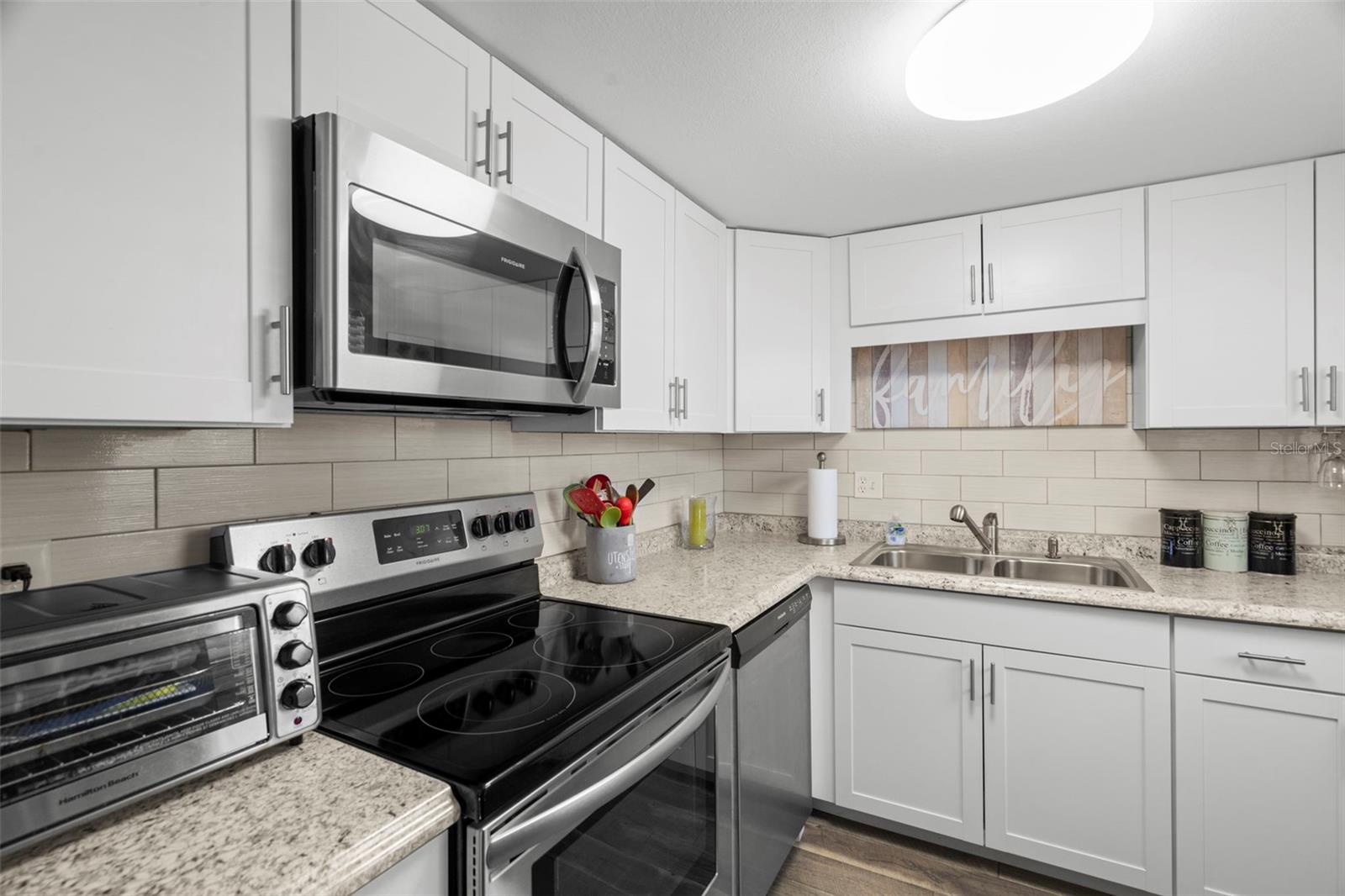 7701 STARKEY RD #737, SEMINOLE, FL, 33777