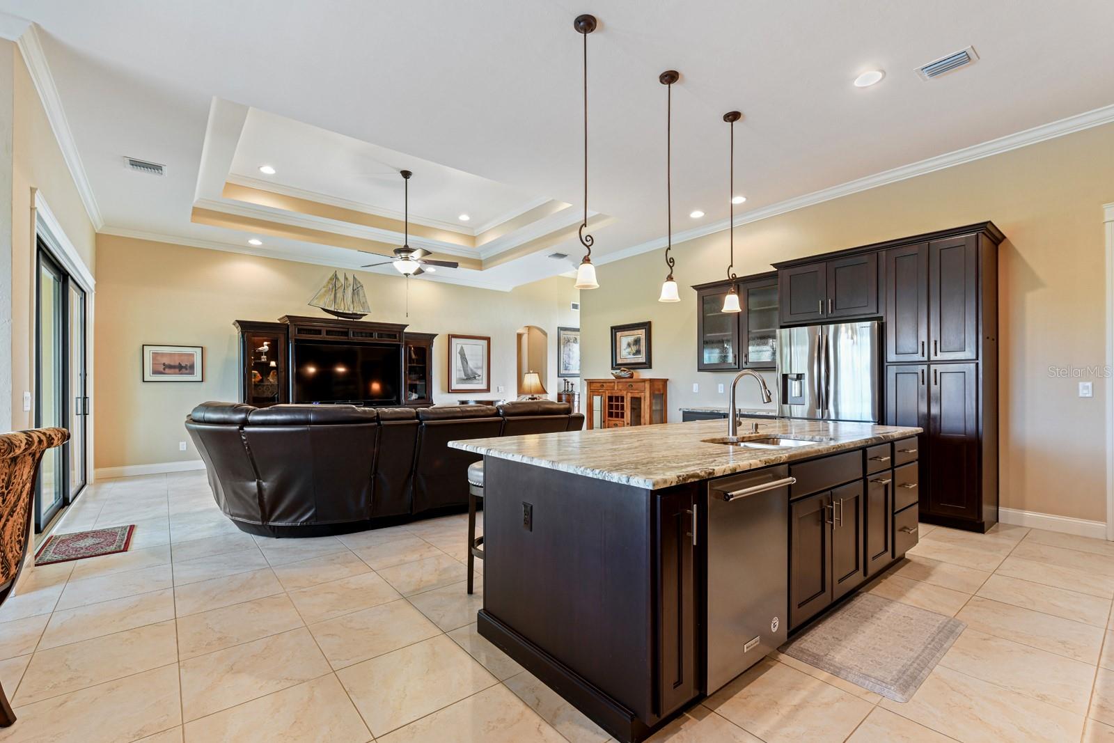 995 ROMANO KEY CIR, PUNTA GORDA, FL, 33955