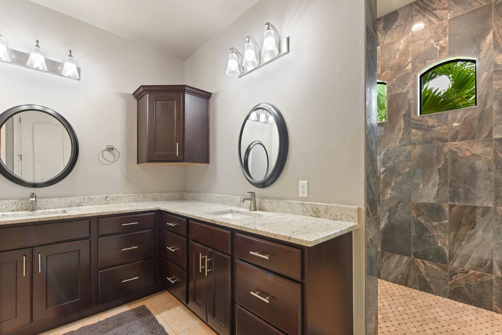 995 ROMANO KEY CIR, PUNTA GORDA, FL, 33955