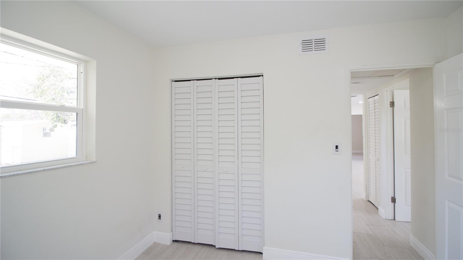 636 41ST AVE NE, ST PETERSBURG, FL, 33703