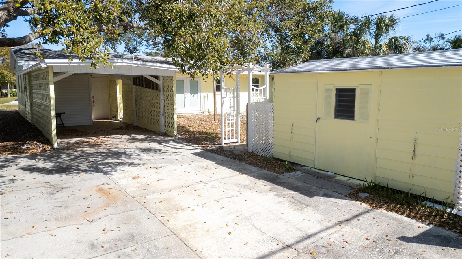 636 41ST AVE NE, ST PETERSBURG, FL, 33703