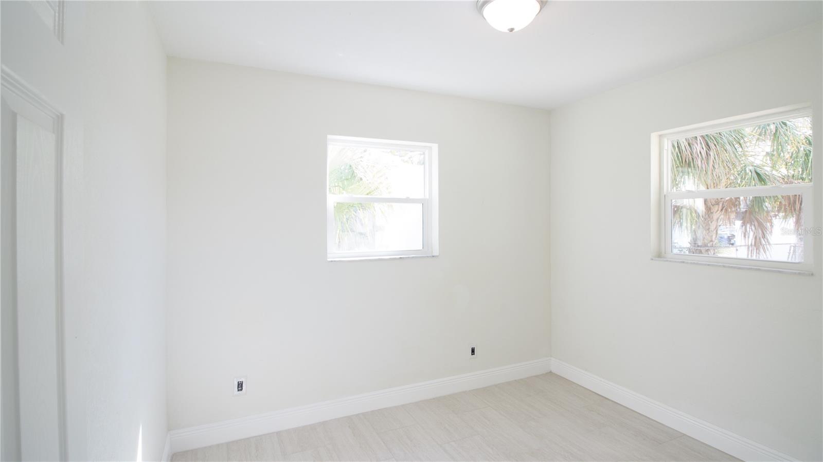 636 41ST AVE NE, ST PETERSBURG, FL, 33703