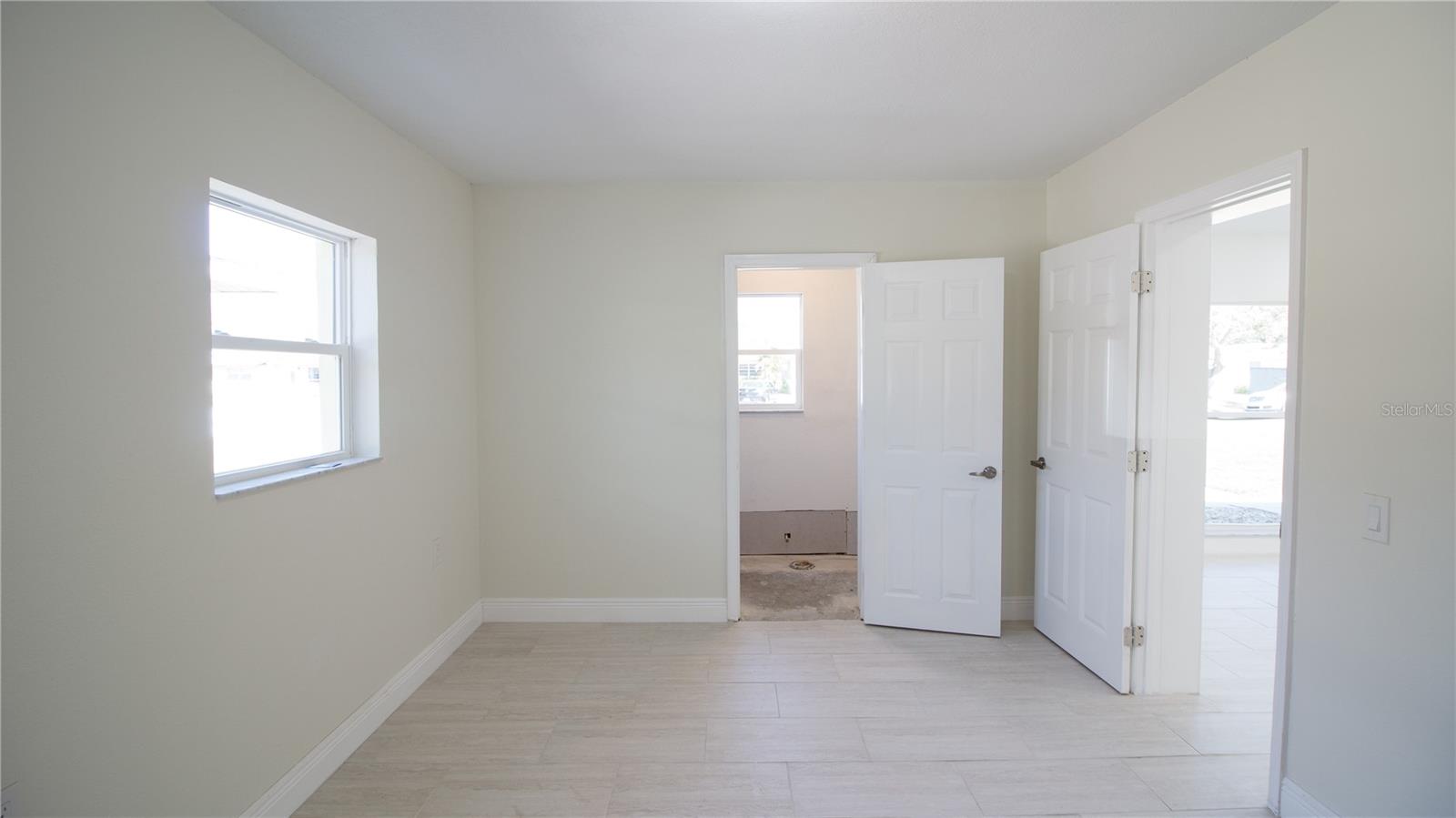 636 41ST AVE NE, ST PETERSBURG, FL, 33703