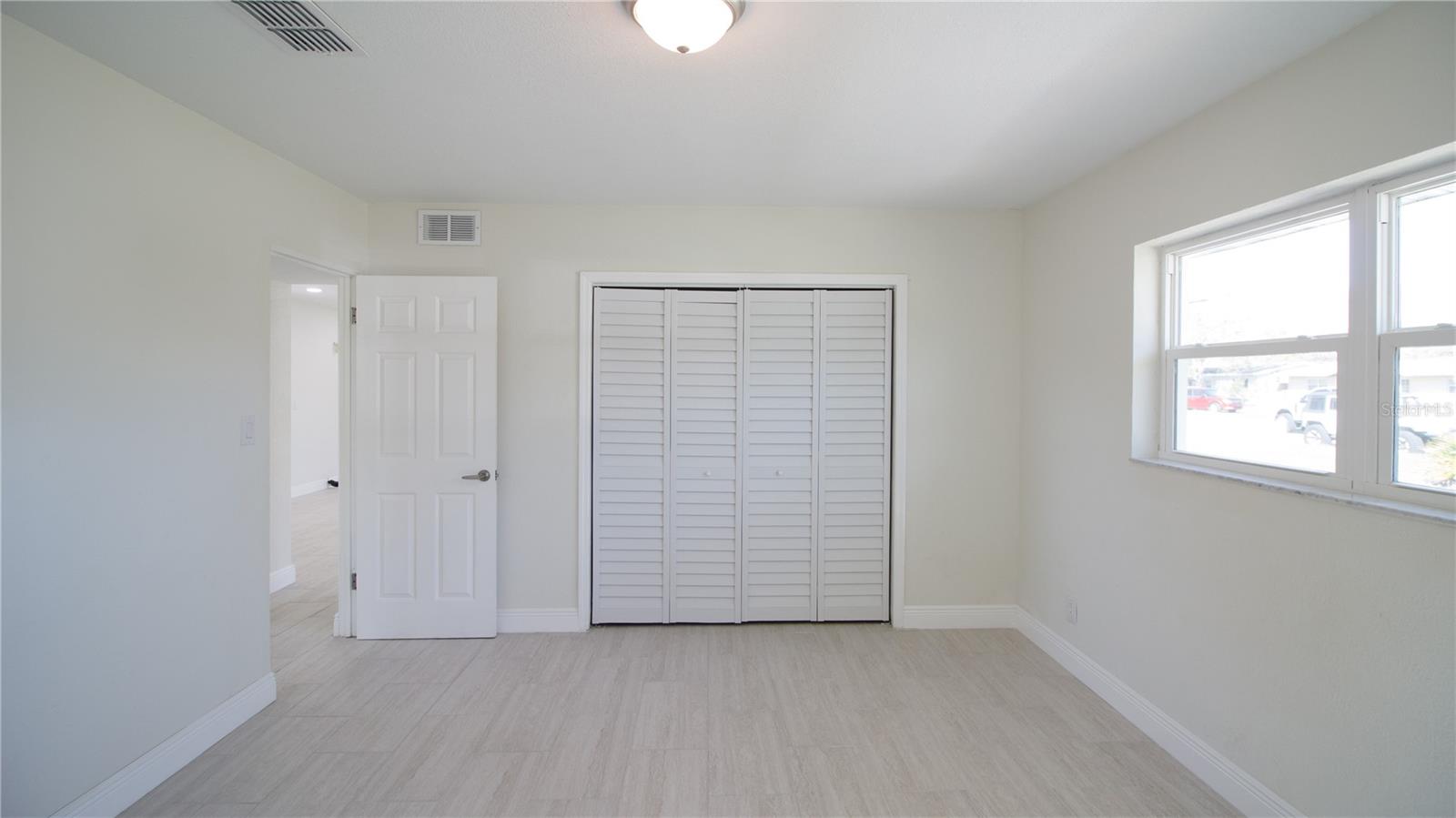 636 41ST AVE NE, ST PETERSBURG, FL, 33703
