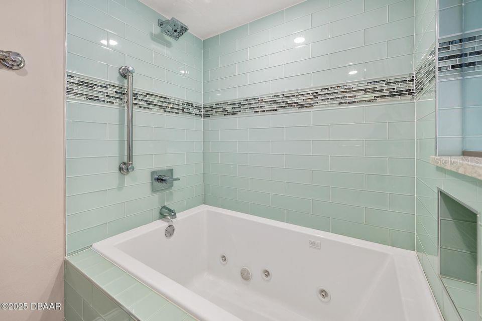 3000 N ATLANTIC AVE #11, DAYTONA BEACH, FL, 32118