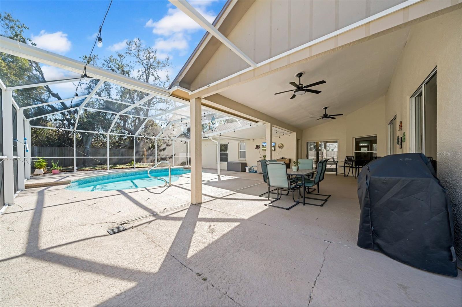 9720 GLENPOINTE DR, RIVERVIEW, FL, 33569