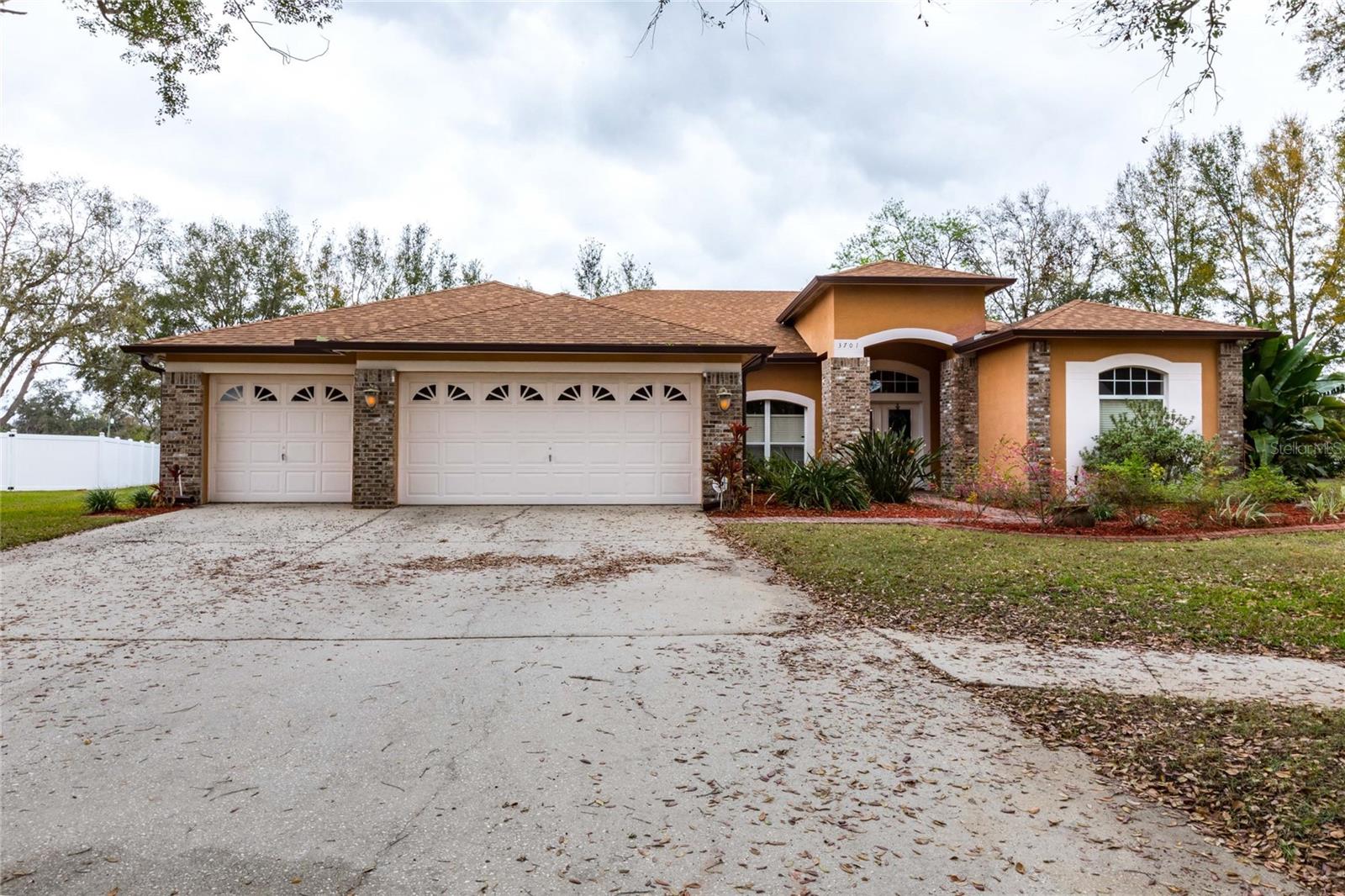 3701 BARNHOUSE PL, VALRICO, FL, 33596