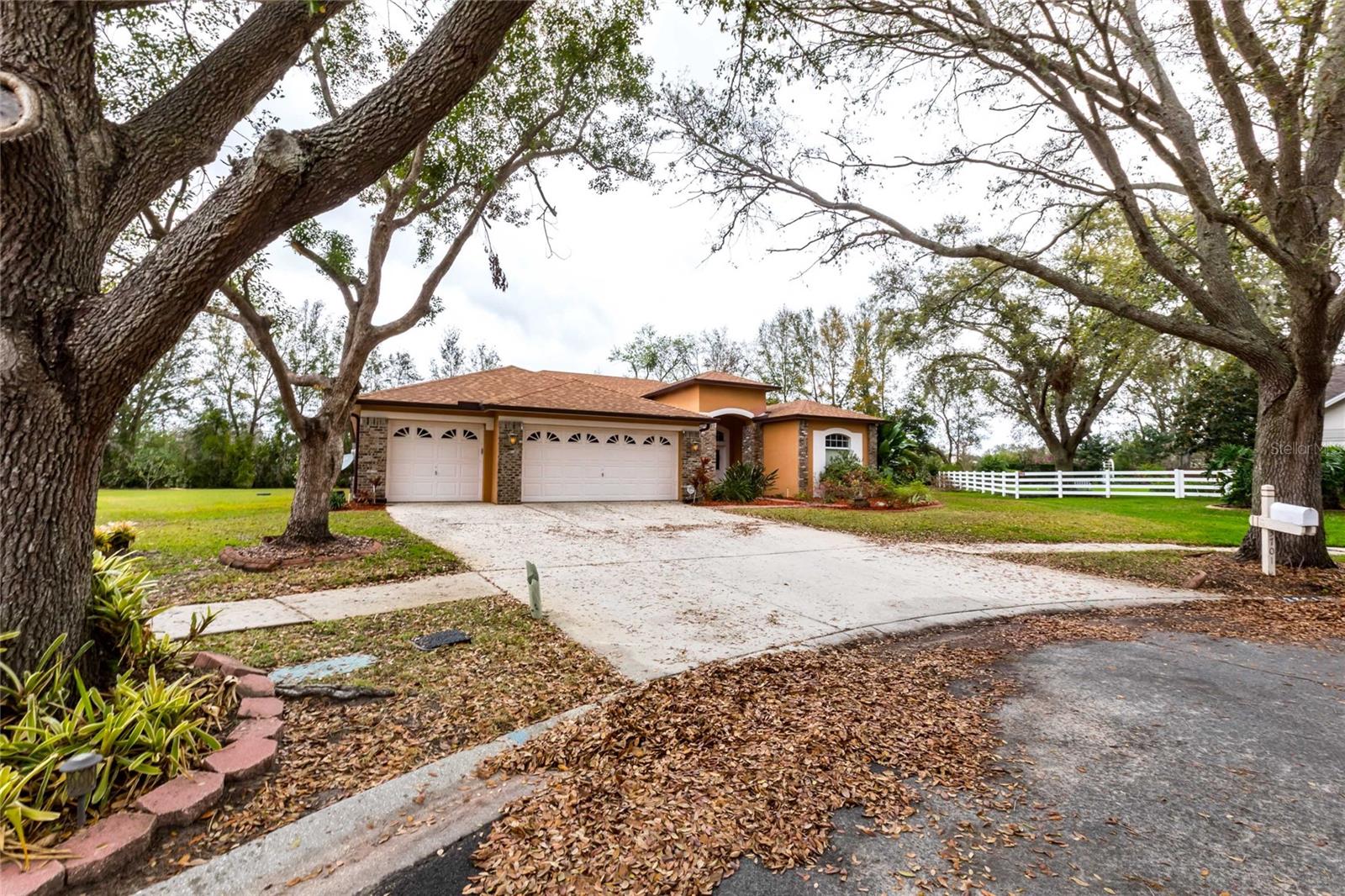3701 BARNHOUSE PL, VALRICO, FL, 33596