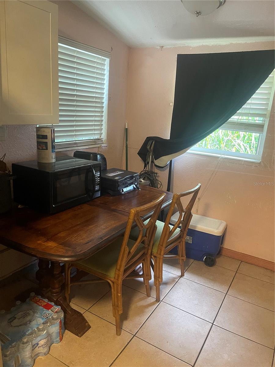 300 52ND ST S, ST PETERSBURG, FL, 33707