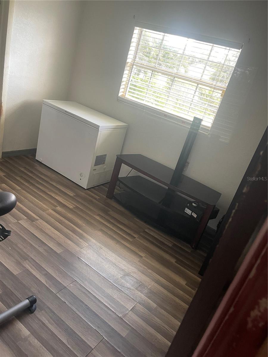 300 52ND ST S, ST PETERSBURG, FL, 33707