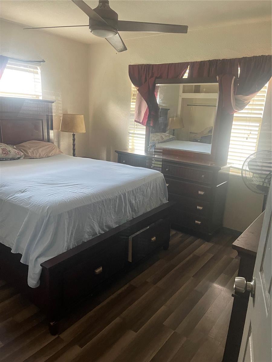 300 52ND ST S, ST PETERSBURG, FL, 33707