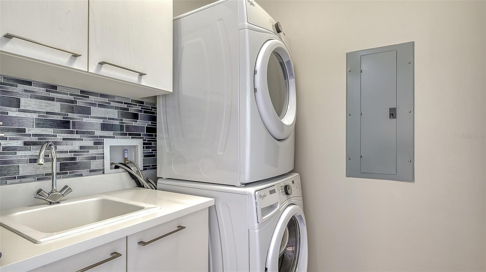 1155 N GULFSTREAM AVE #1107, SARASOTA, FL, 34236