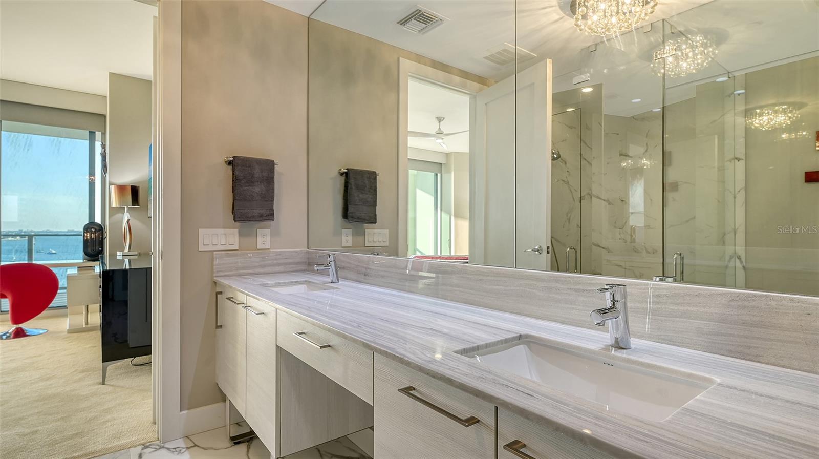 1155 N GULFSTREAM AVE #1107, SARASOTA, FL, 34236