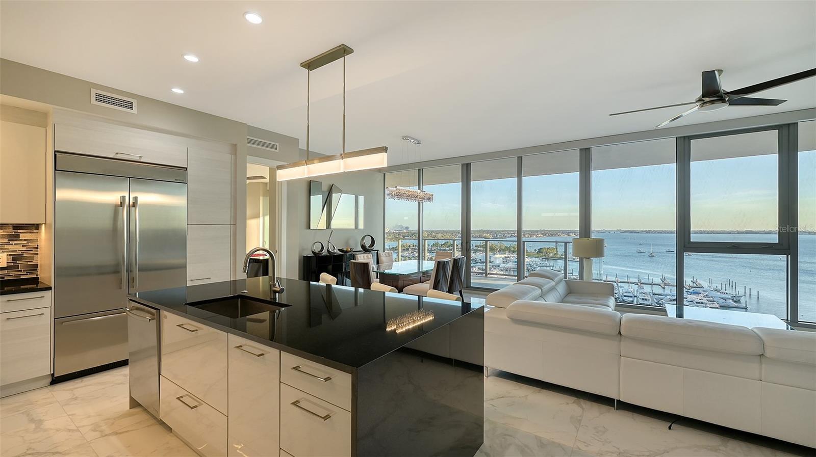 1155 N GULFSTREAM AVE #1107, SARASOTA, FL, 34236