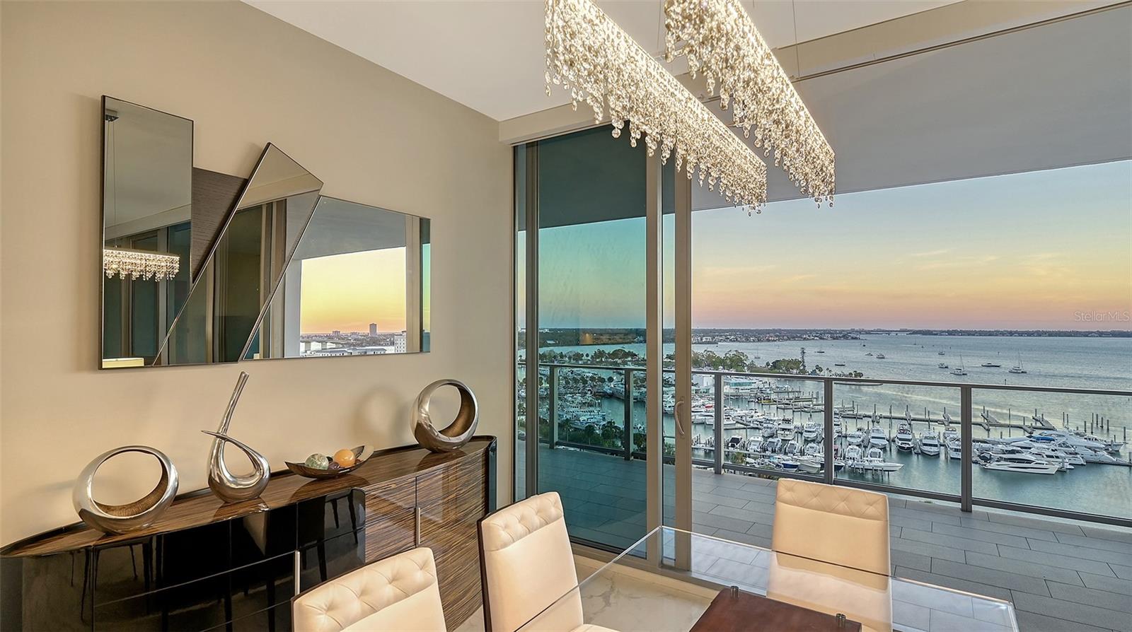 1155 N GULFSTREAM AVE #1107, SARASOTA, FL, 34236