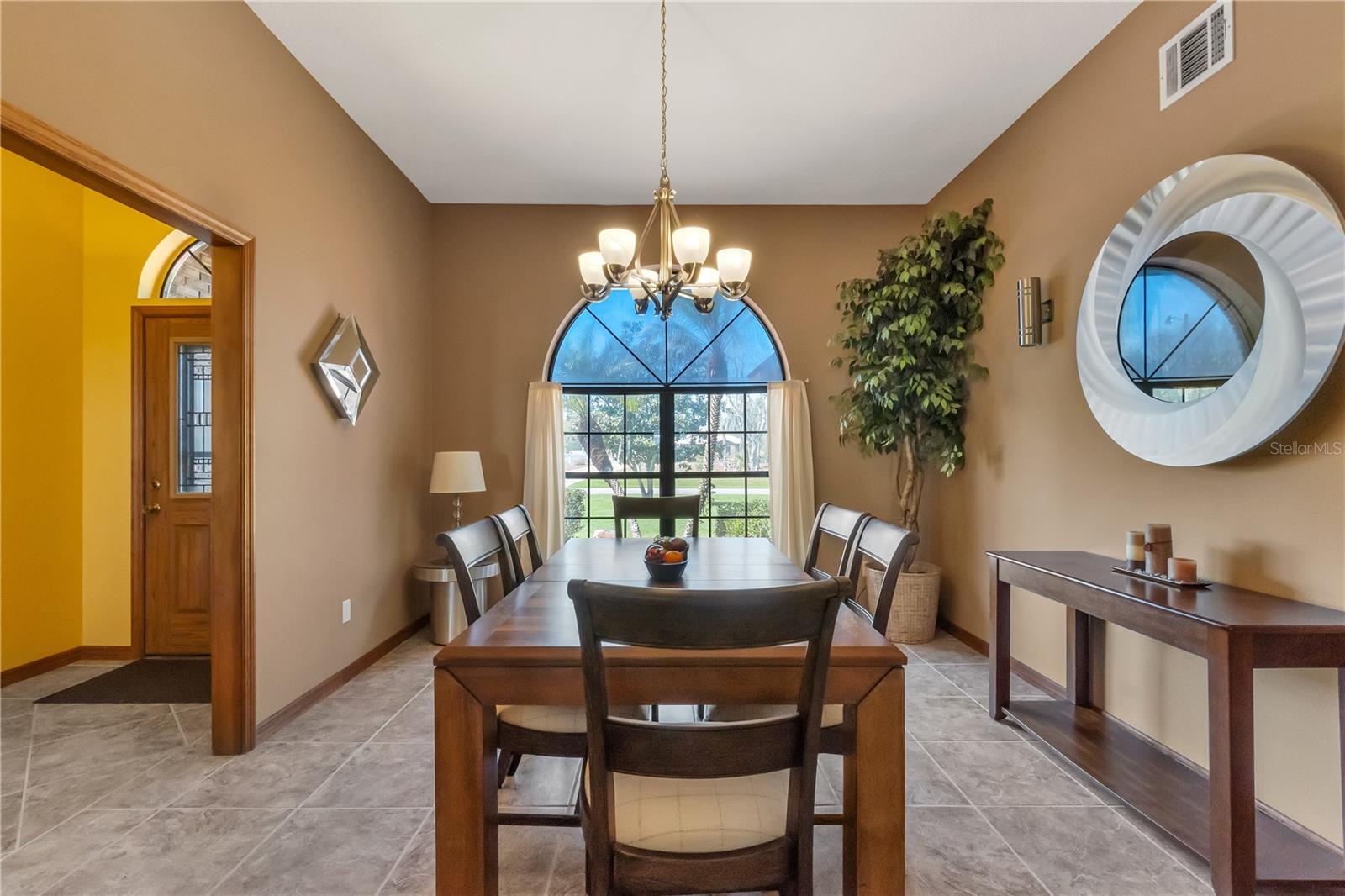 2825 LAKE TOHOPEKALIGA BLVD, KISSIMMEE, FL, 34746