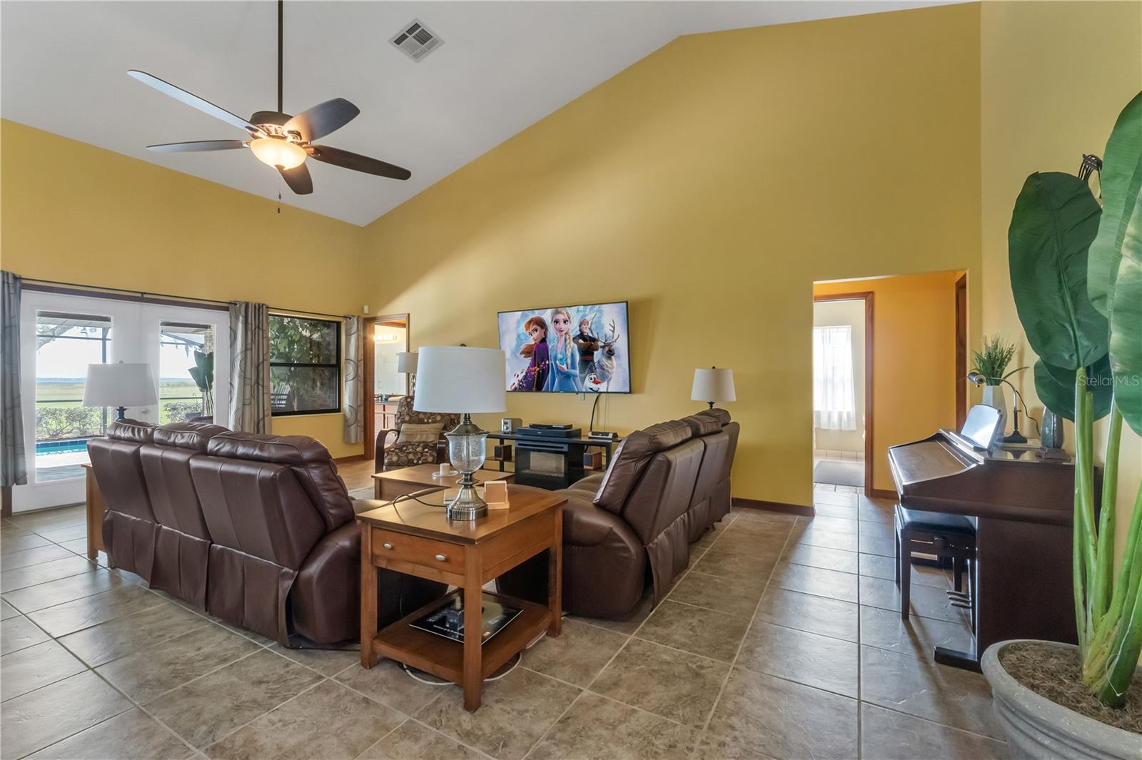 2825 LAKE TOHOPEKALIGA BLVD, KISSIMMEE, FL, 34746