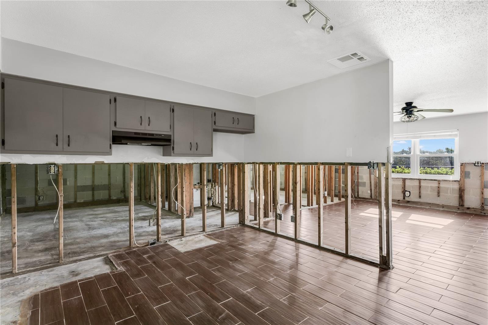 200 S BAYSHORE BLVD, CLEARWATER, FL, 33759