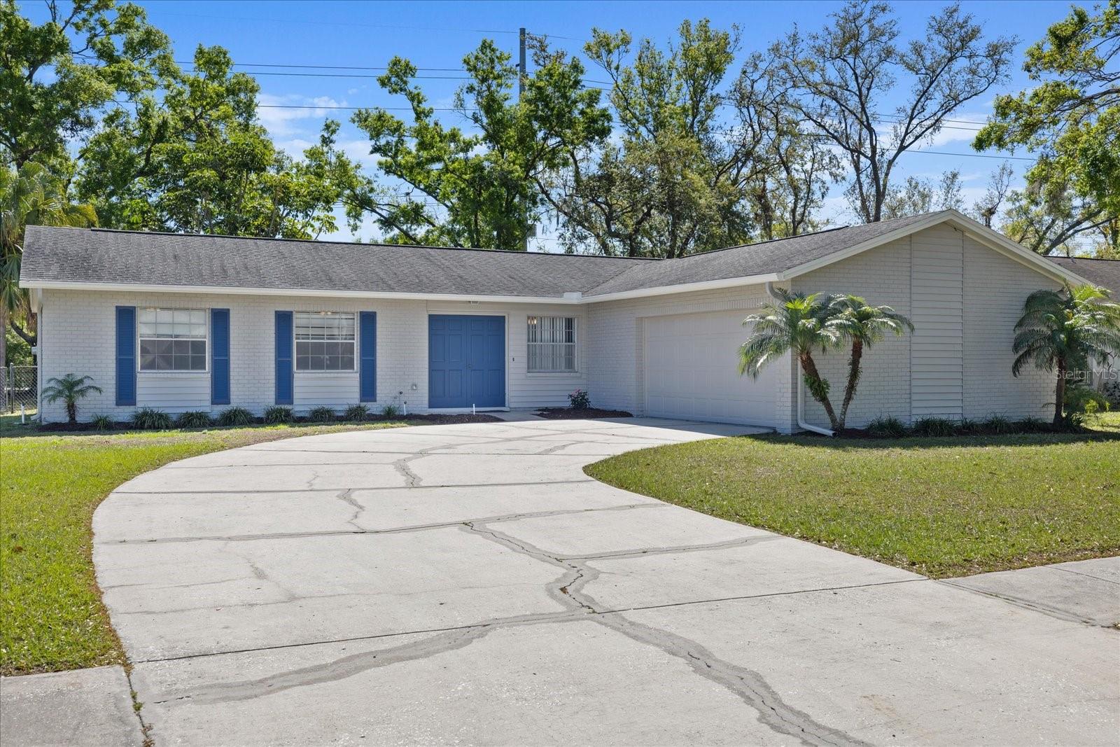 14019 BRIARDALE LN, TAMPA, FL, 33618