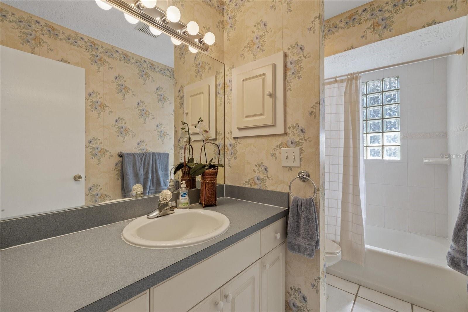 14019 BRIARDALE LN, TAMPA, FL, 33618