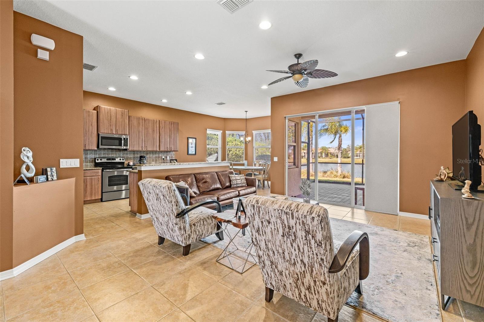 16023 GOLDEN LAKES DR, WIMAUMA, FL, 33598