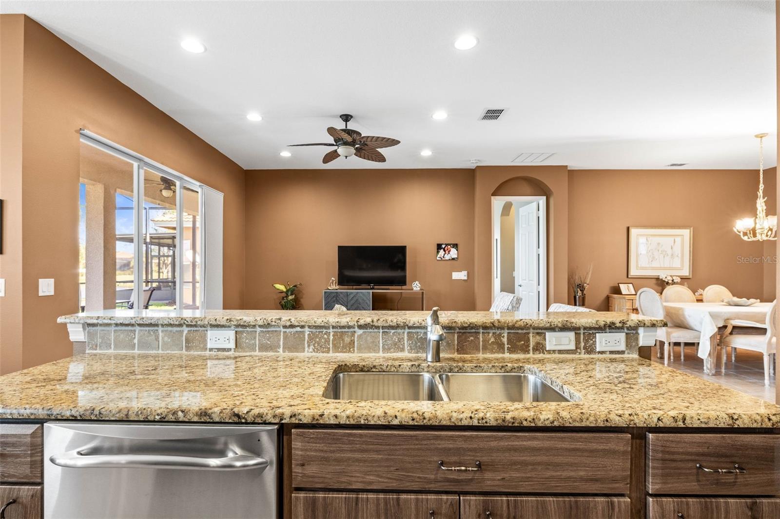 16023 GOLDEN LAKES DR, WIMAUMA, FL, 33598