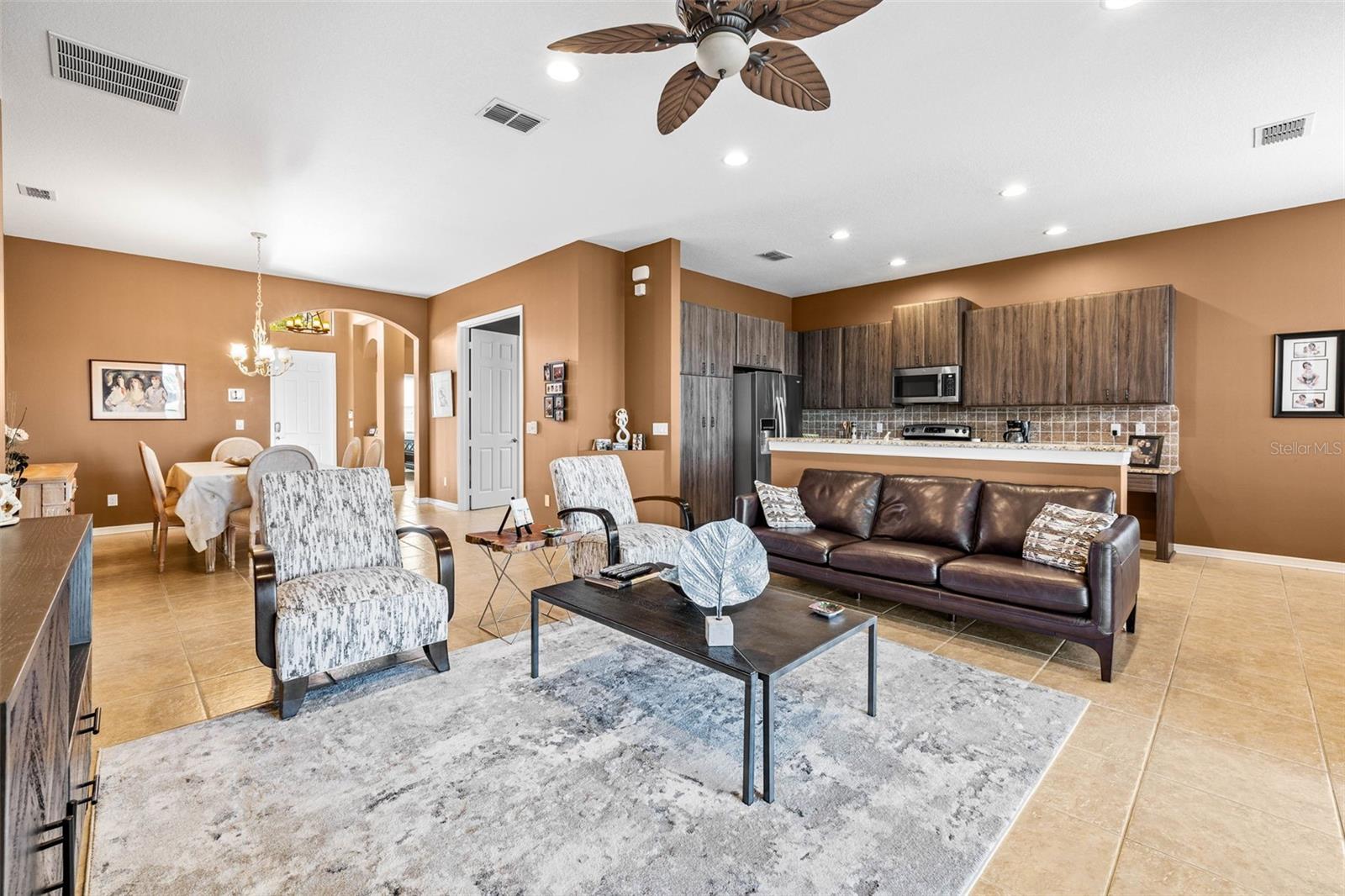 16023 GOLDEN LAKES DR, WIMAUMA, FL, 33598