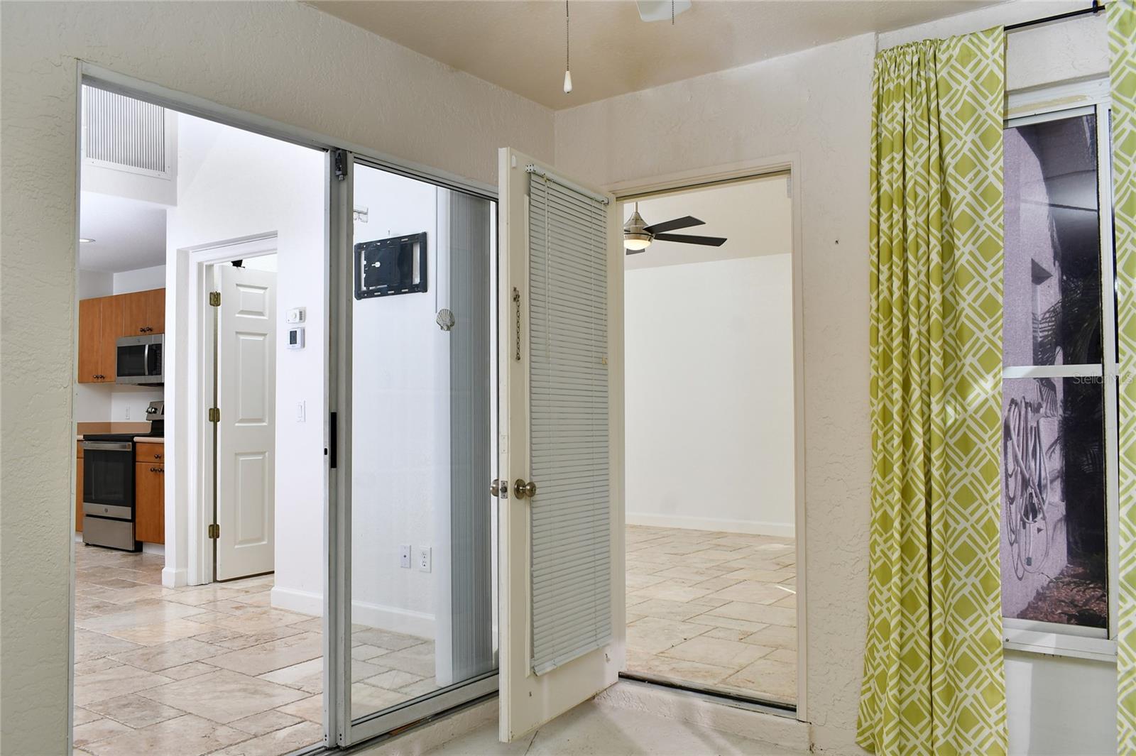 2040 KING TARPON DR, PUNTA GORDA, FL, 33955