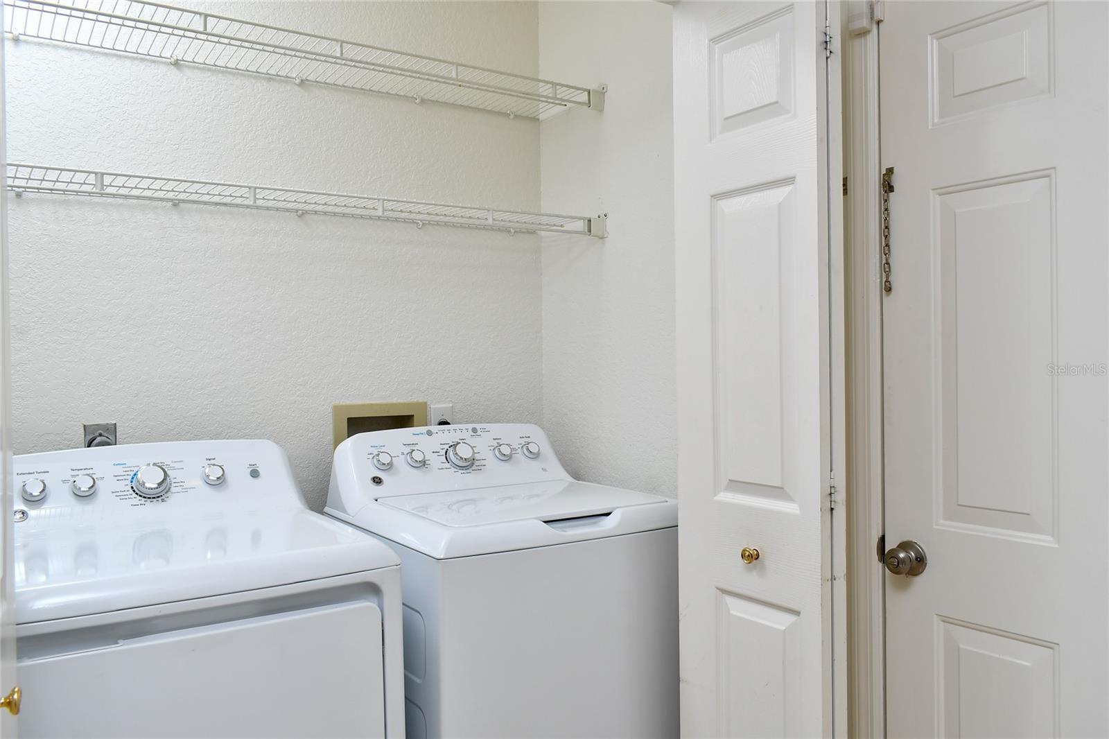 2040 KING TARPON DR, PUNTA GORDA, FL, 33955