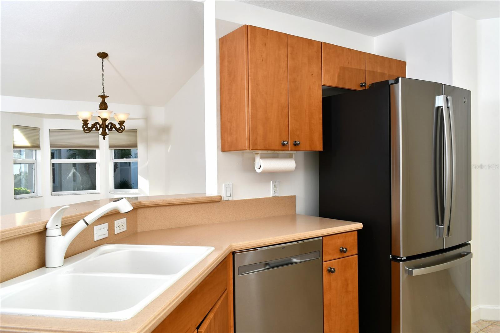 2040 KING TARPON DR, PUNTA GORDA, FL, 33955