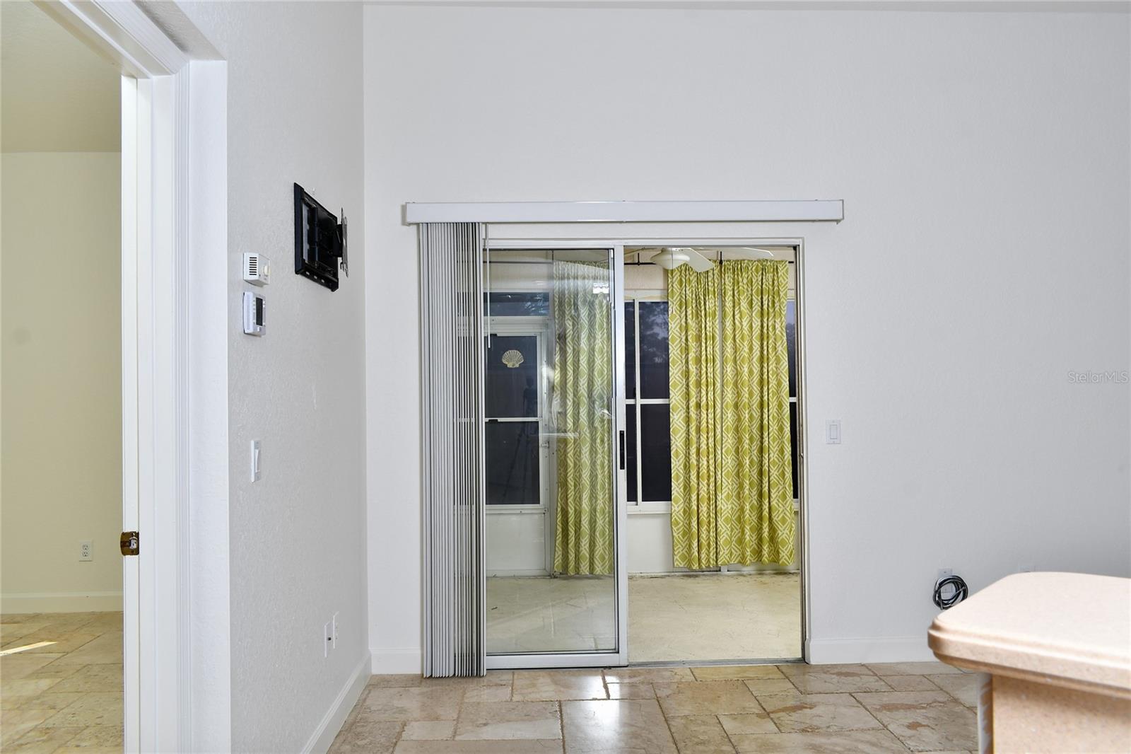 2040 KING TARPON DR, PUNTA GORDA, FL, 33955