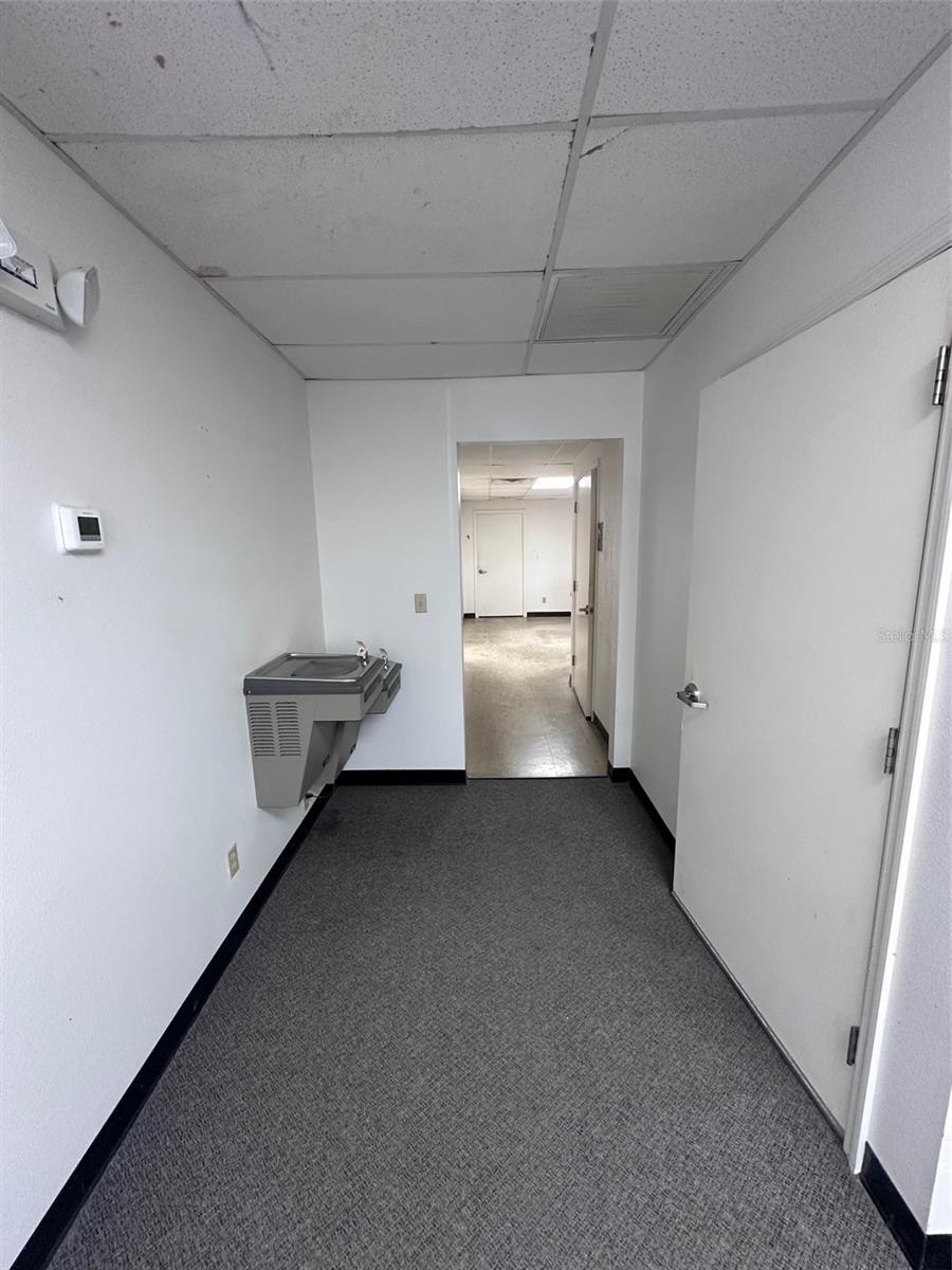 2427 PORTER LAKE DR #104, SARASOTA, FL, 34240