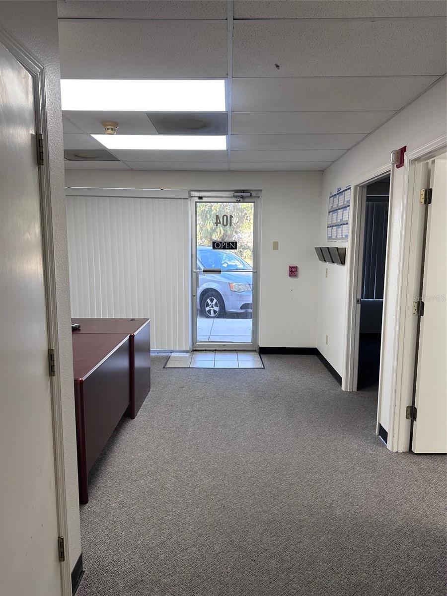 2427 PORTER LAKE DR #104, SARASOTA, FL, 34240
