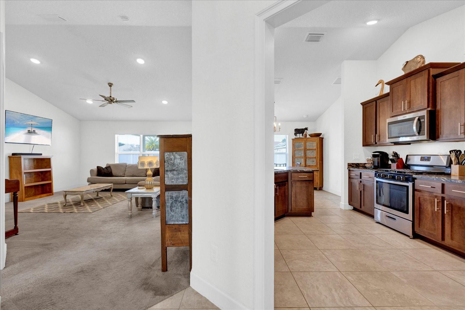 9750 PEPPER TREE PL, WILDWOOD, FL, 34785