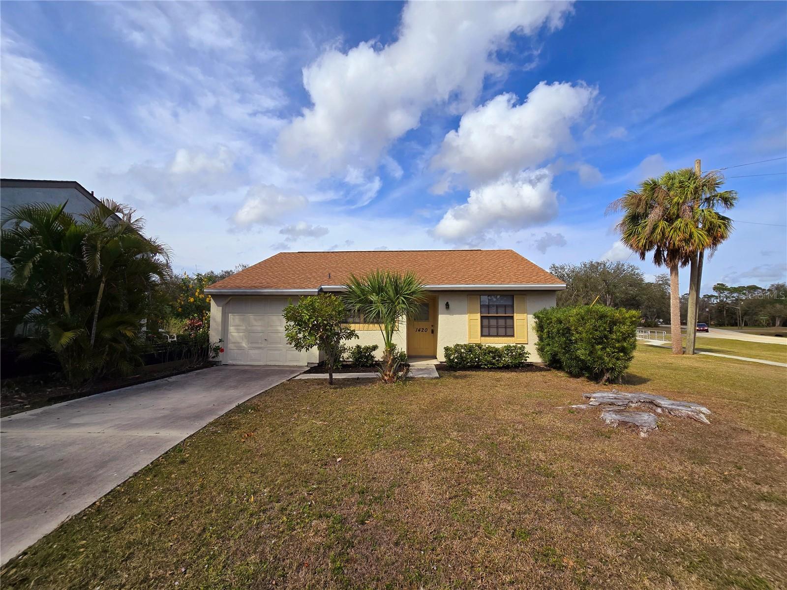 1420 W CORKTREE CIR, PORT CHARLOTTE, FL, 33952