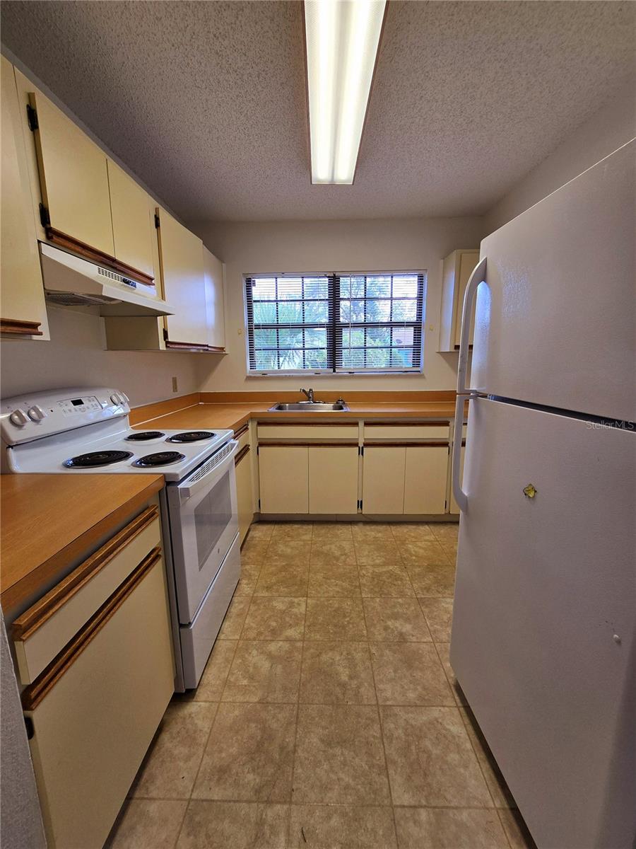 1420 W CORKTREE CIR, PORT CHARLOTTE, FL, 33952