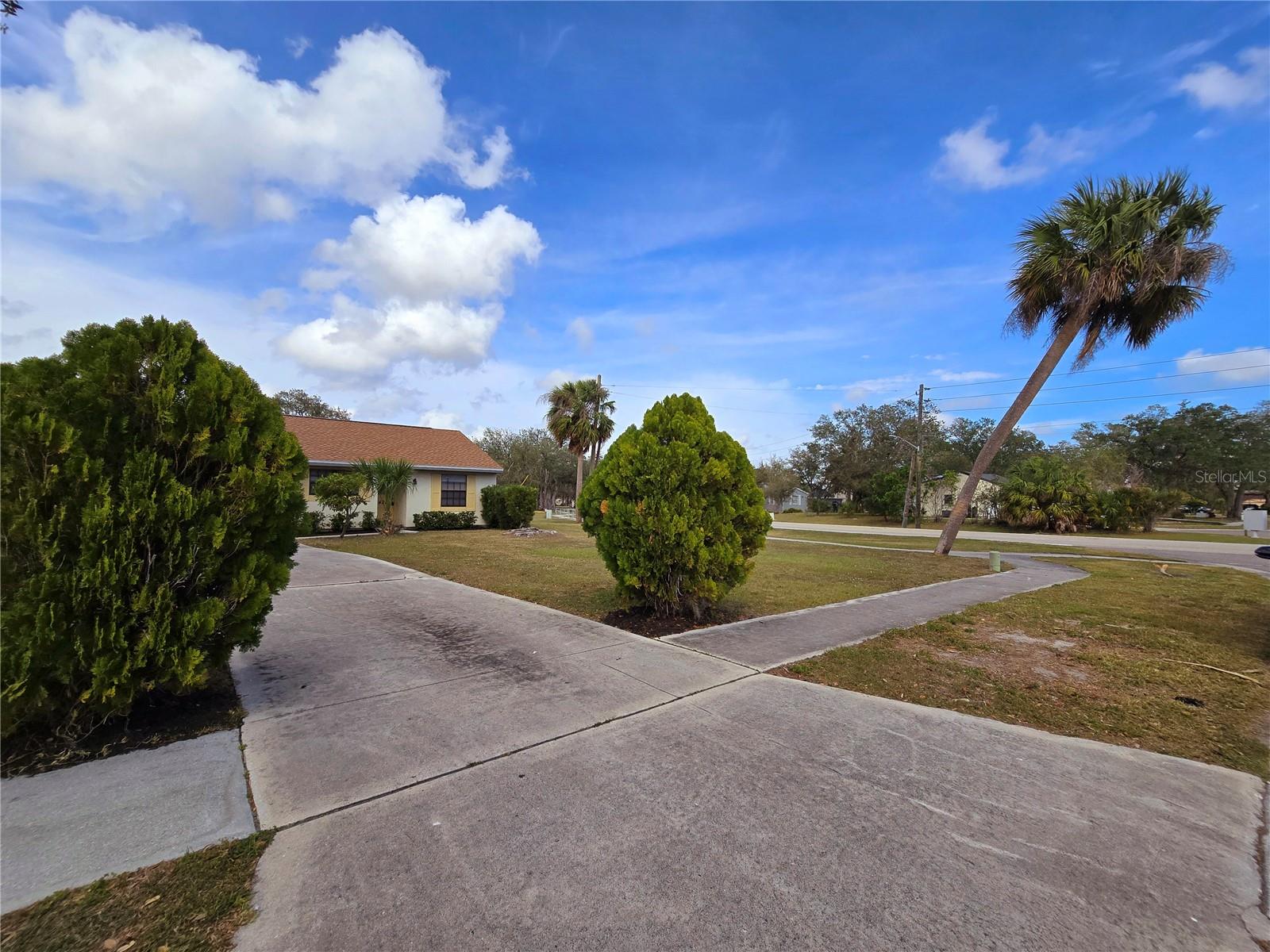 1420 W CORKTREE CIR, PORT CHARLOTTE, FL, 33952