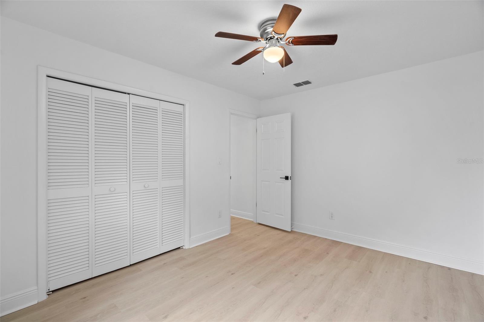 211 S DEERWOOD AVE, ORLANDO, FL, 32825