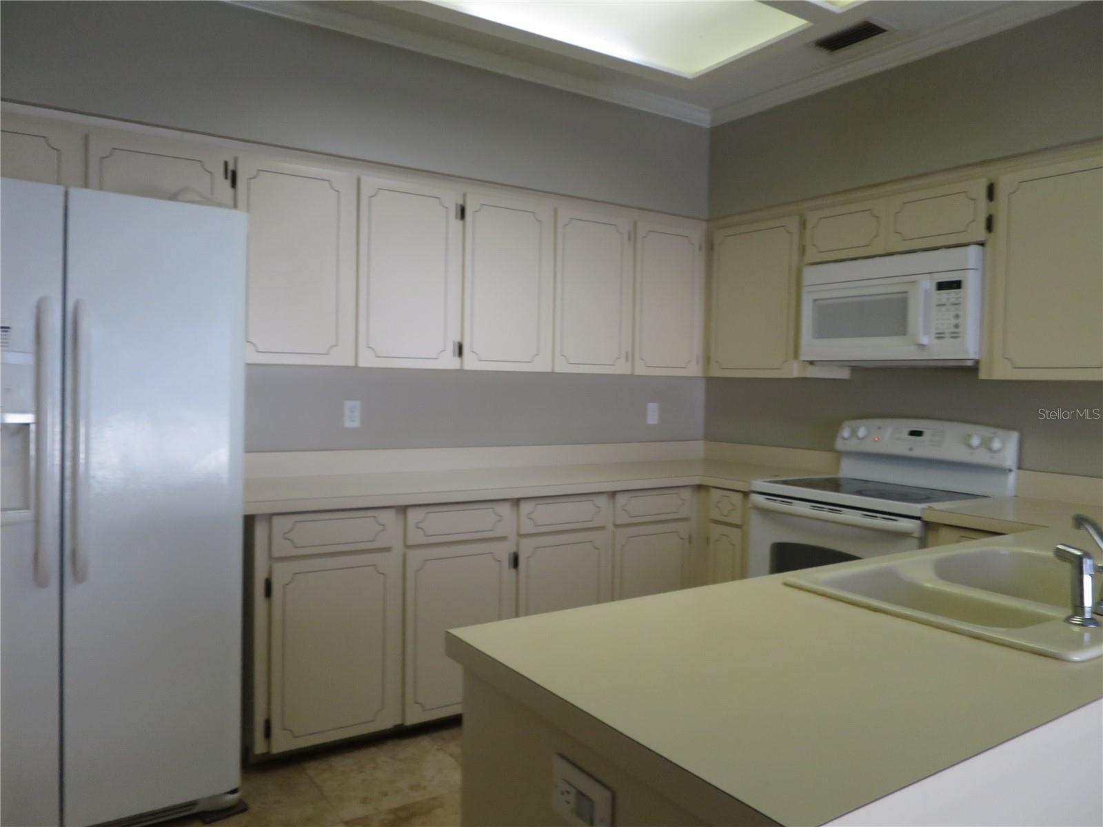 237 S SHADOWBAY BLVD, LONGWOOD, FL, 32779