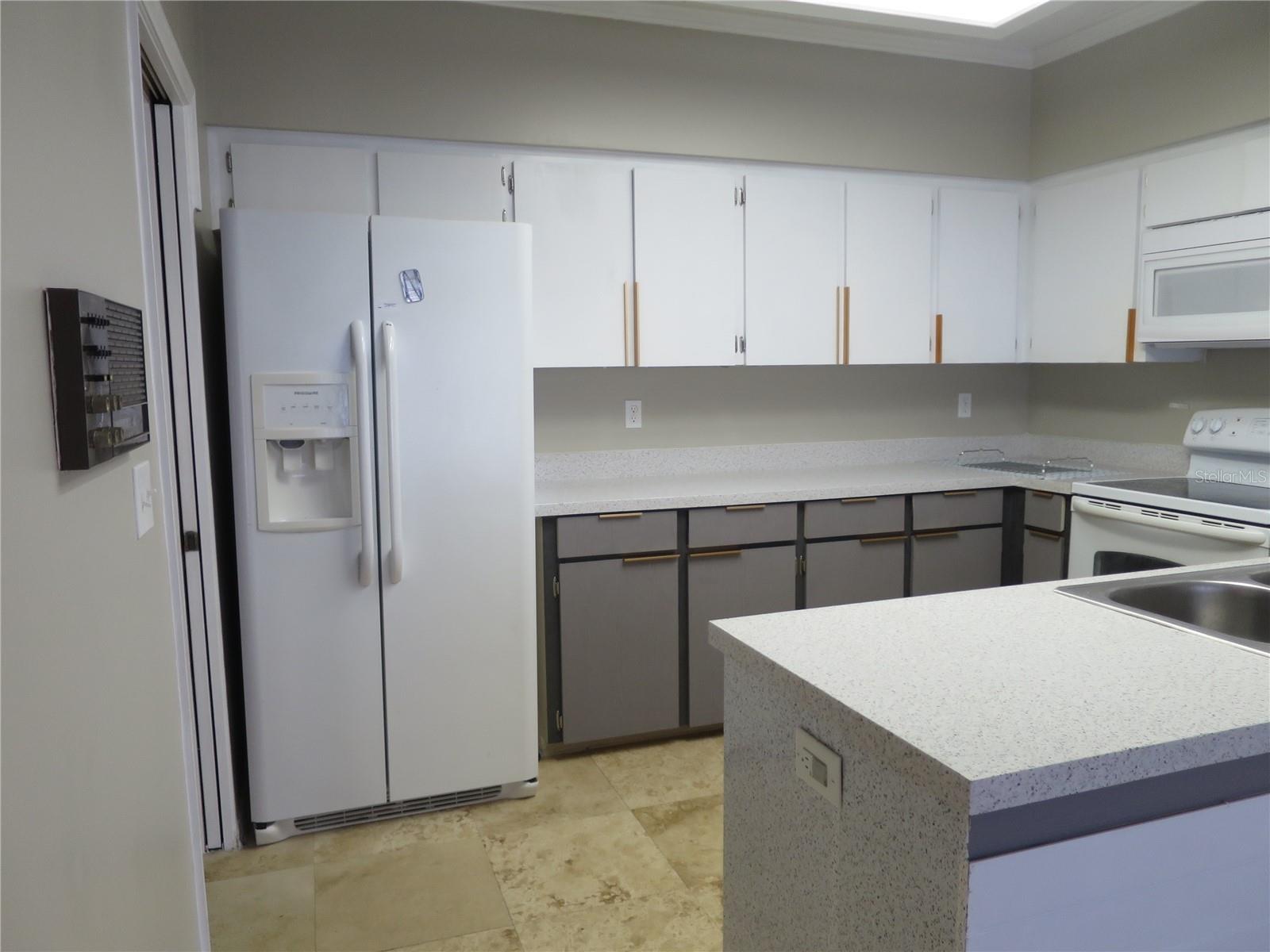 237 S SHADOWBAY BLVD, LONGWOOD, FL, 32779